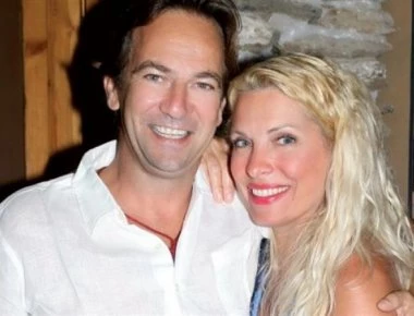 Ελένη Μενεγάκη – Μάκης Παντζόπουλος: Ρομαντική απόδραση στη Νάξο με το φουσκωτό τους! (φωτο)